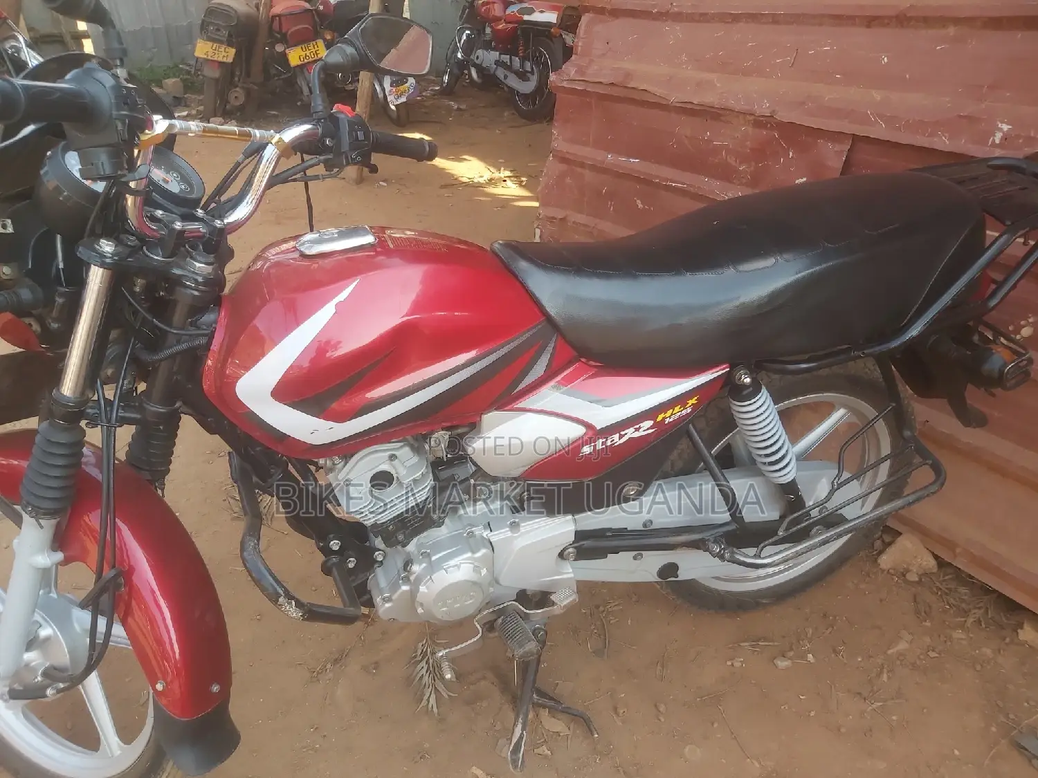 TVS HLX 125 2022 Red