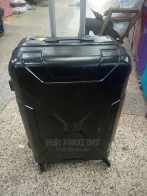 Plastic Suitcase Four Double Wheels.Medium.( Black)