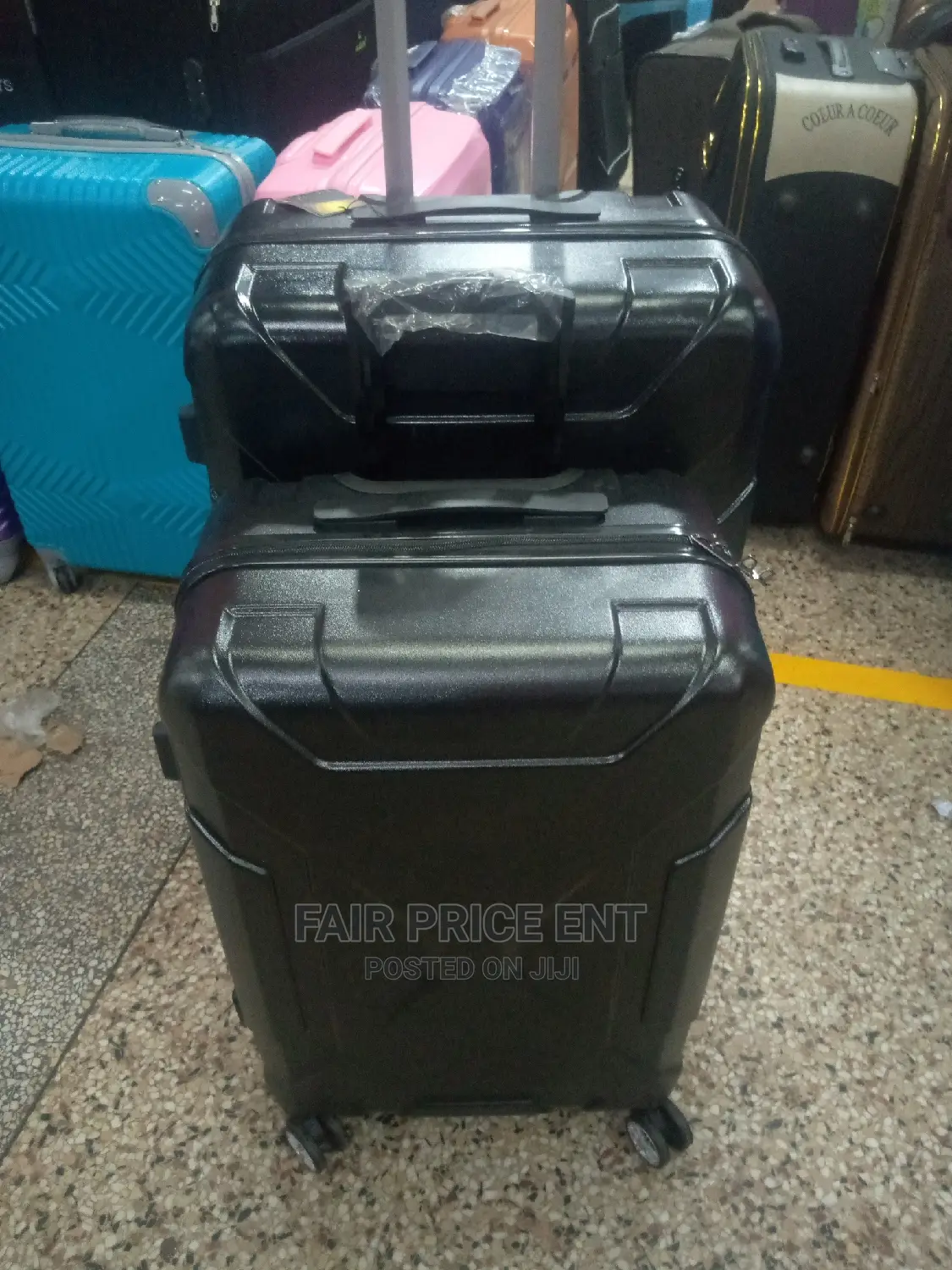 Original Plastic Suitcases.Large.( Black)