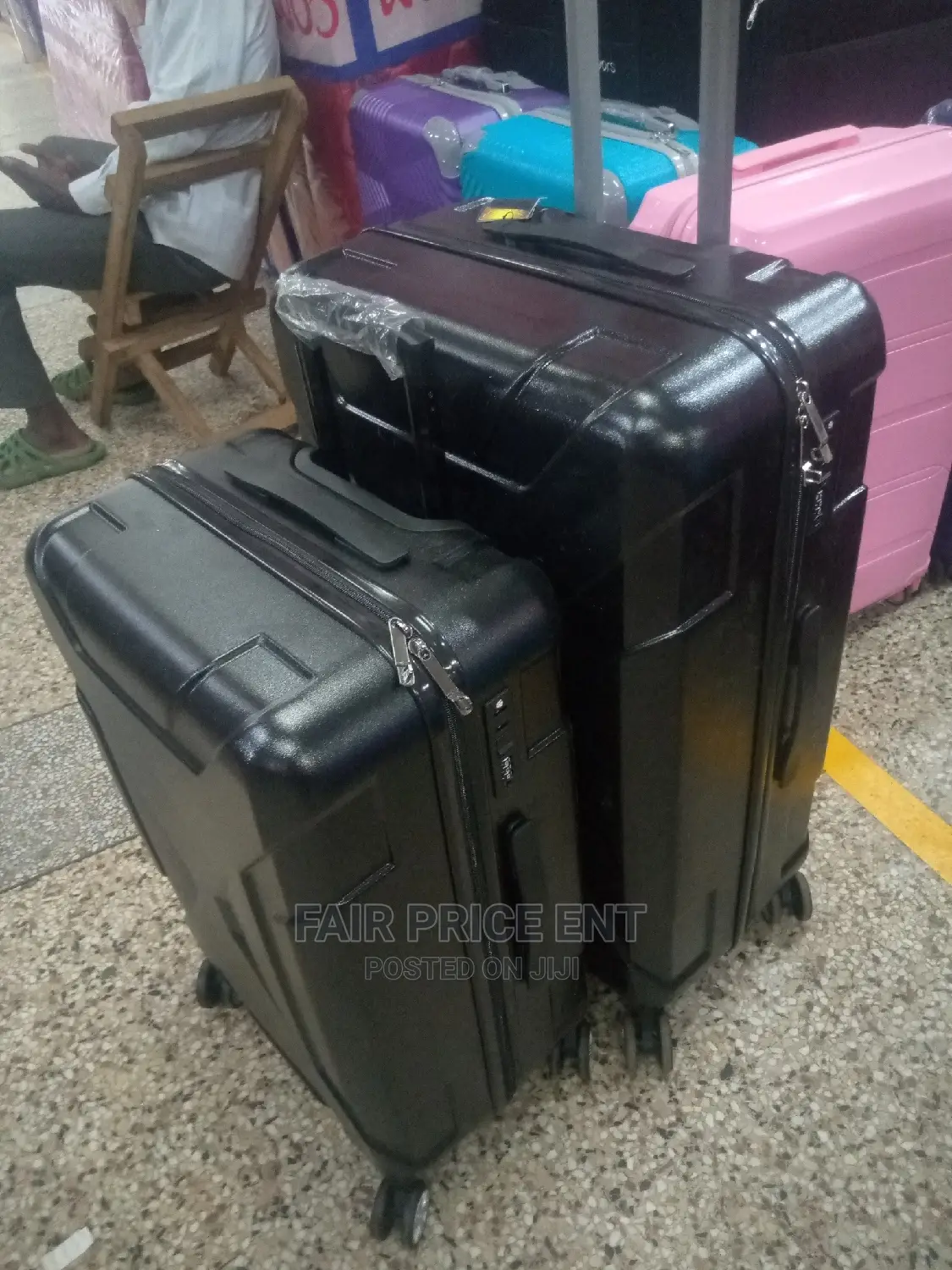 Original Plastic Suitcases.Large.( Black)