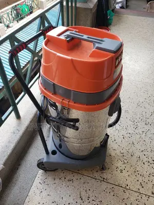 Vacuum Cleaner 100l