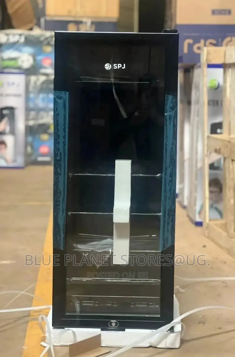 SPJ 130litre Showcase/Display Refrigerators/Chillers \\ Sccblu-130c020