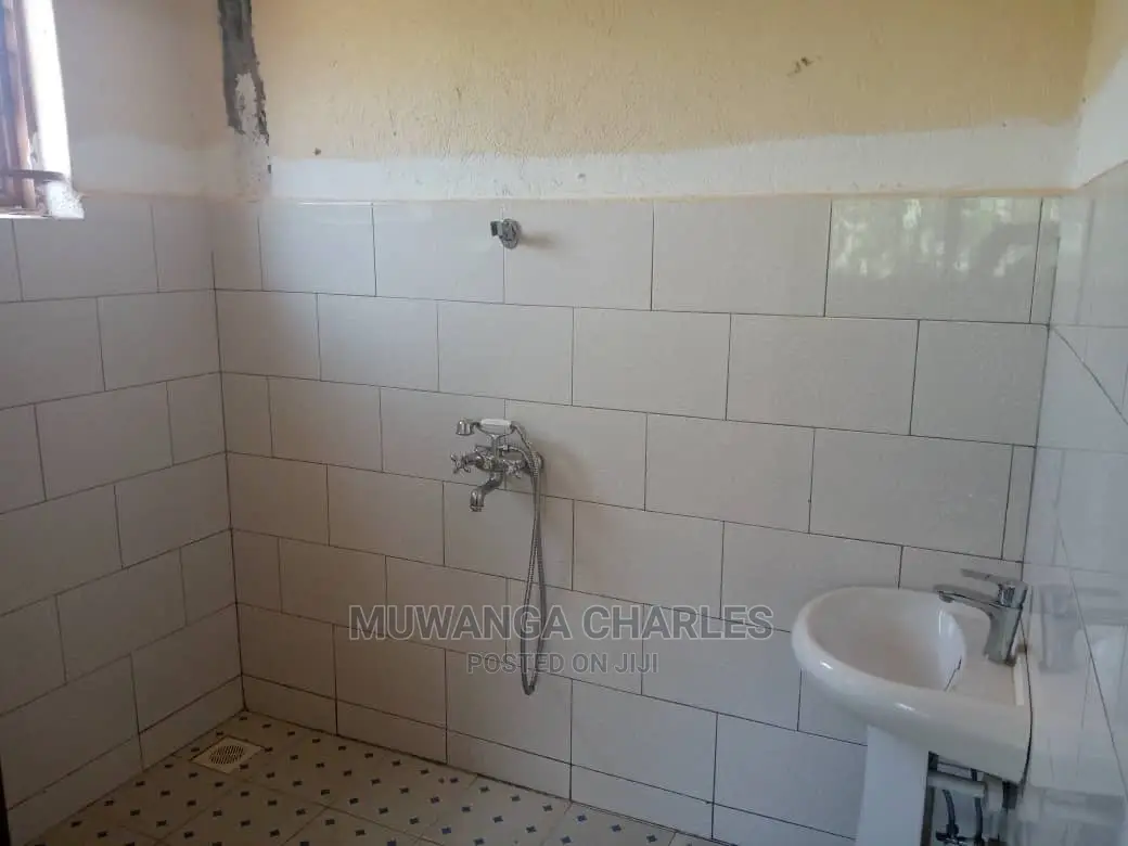 3bdrm Bungalow in Fs Properties Ltd, Central Division for rent