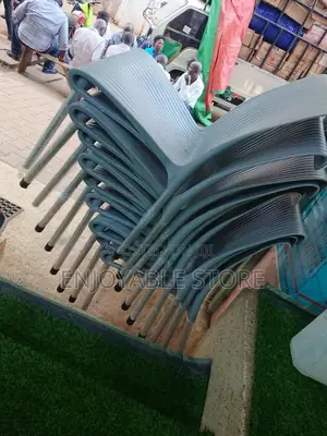 Plastic Chairs Armless (Executive)