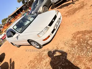 Toyota Corona 1999 Pearl