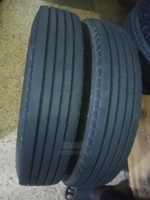 700-16 YOKOHAMA Good Condition