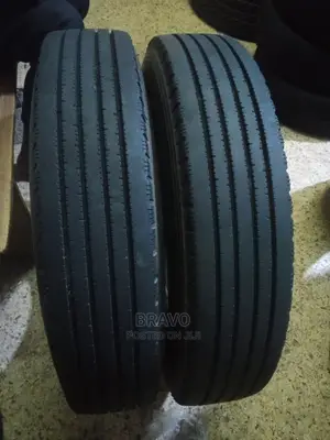 700-16 Bridgestone Japan Good Condition.