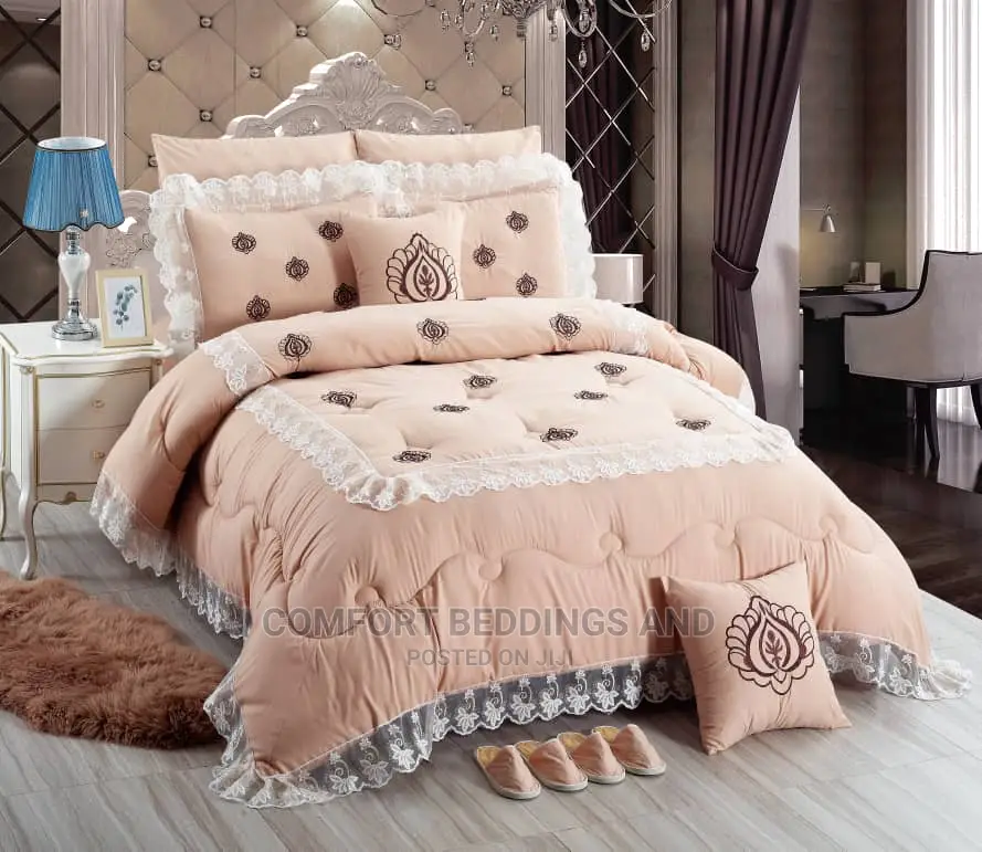 13pcs Comforter Set / Bedcover Gold