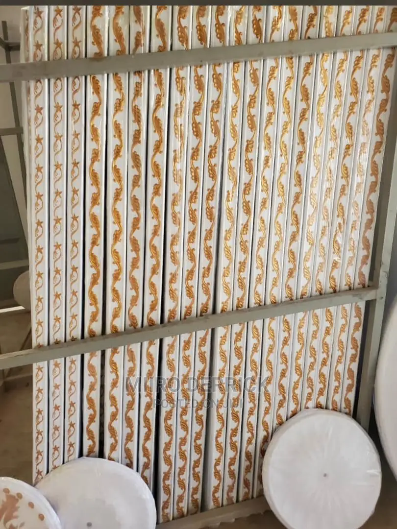 Cons Wall Scarting