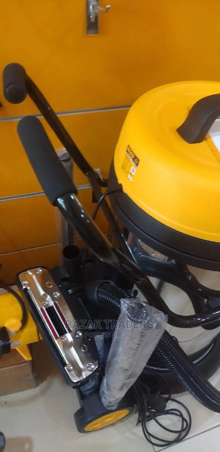 INGCO Industrial 2400W 75L Wet and Dry Vacuum Cleaner