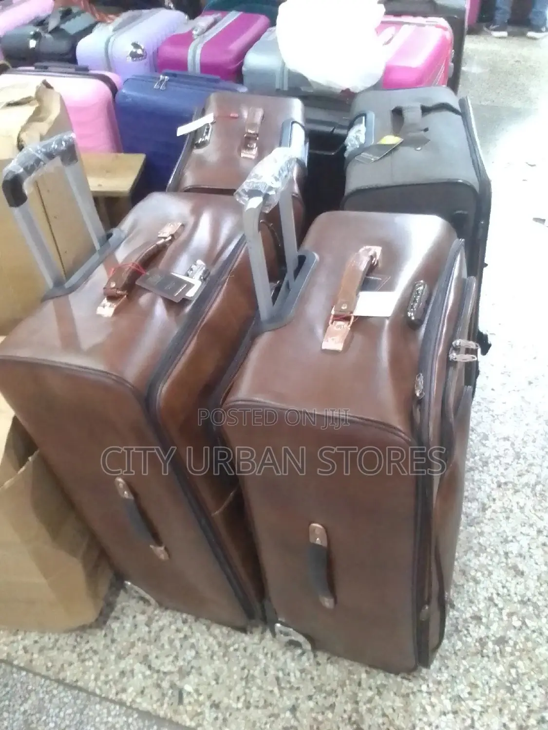 Yuoyae Leather Suitcase