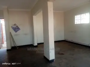5bdrm Duplex in Fs Properties Ltd, Central Division for rent
