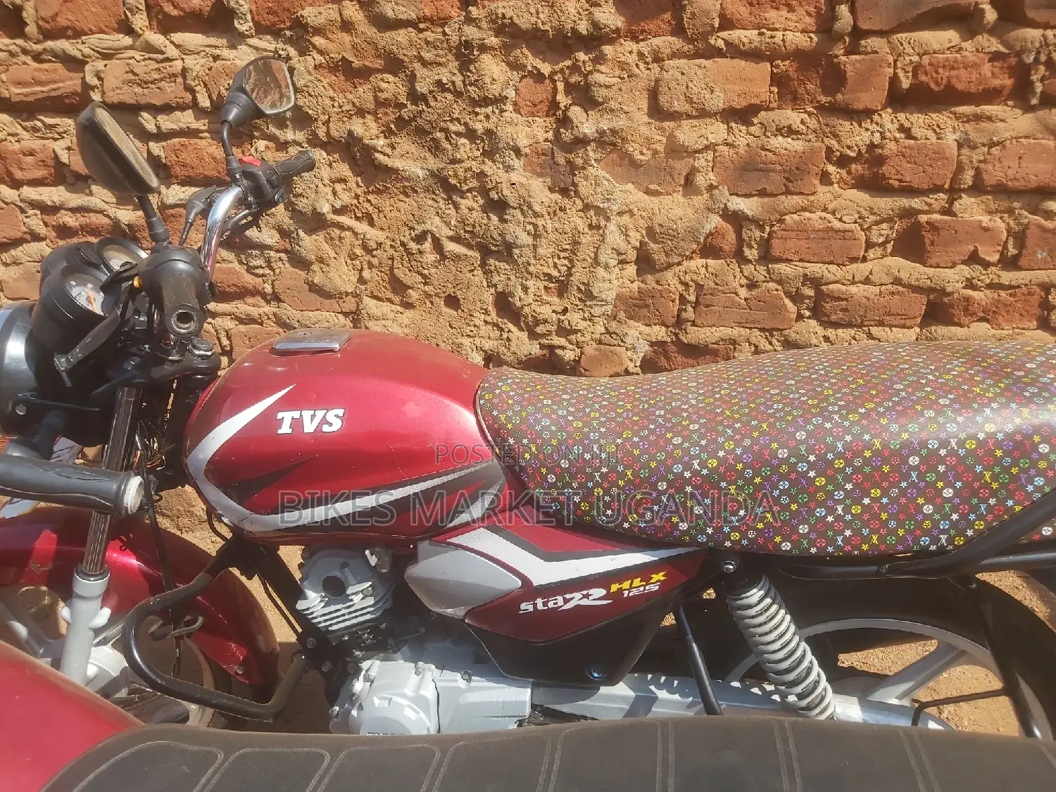 TVS HLX 125 2022 Red