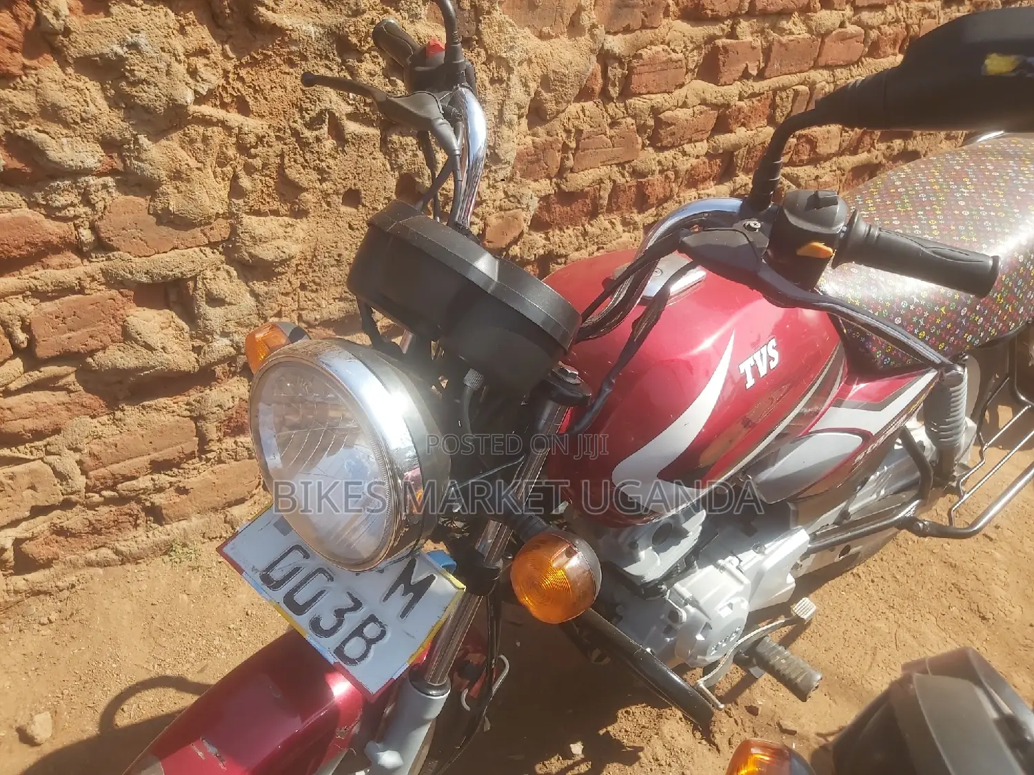 TVS HLX 125 2022 Red