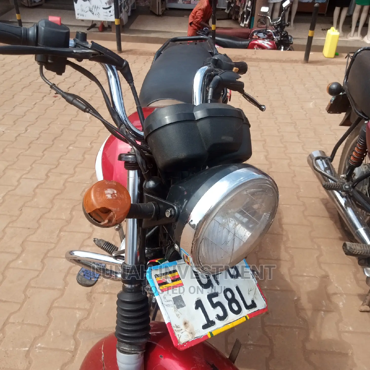 TVS HLX 125 2022 Red