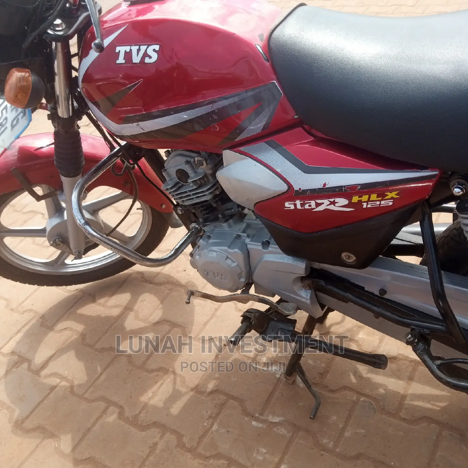 TVS HLX 125 2022 Red