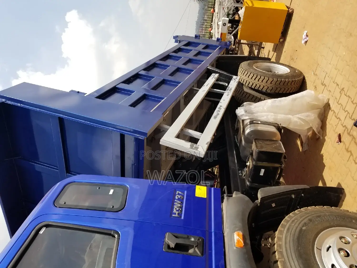 Sinotruck 4×2 Forward Tipper