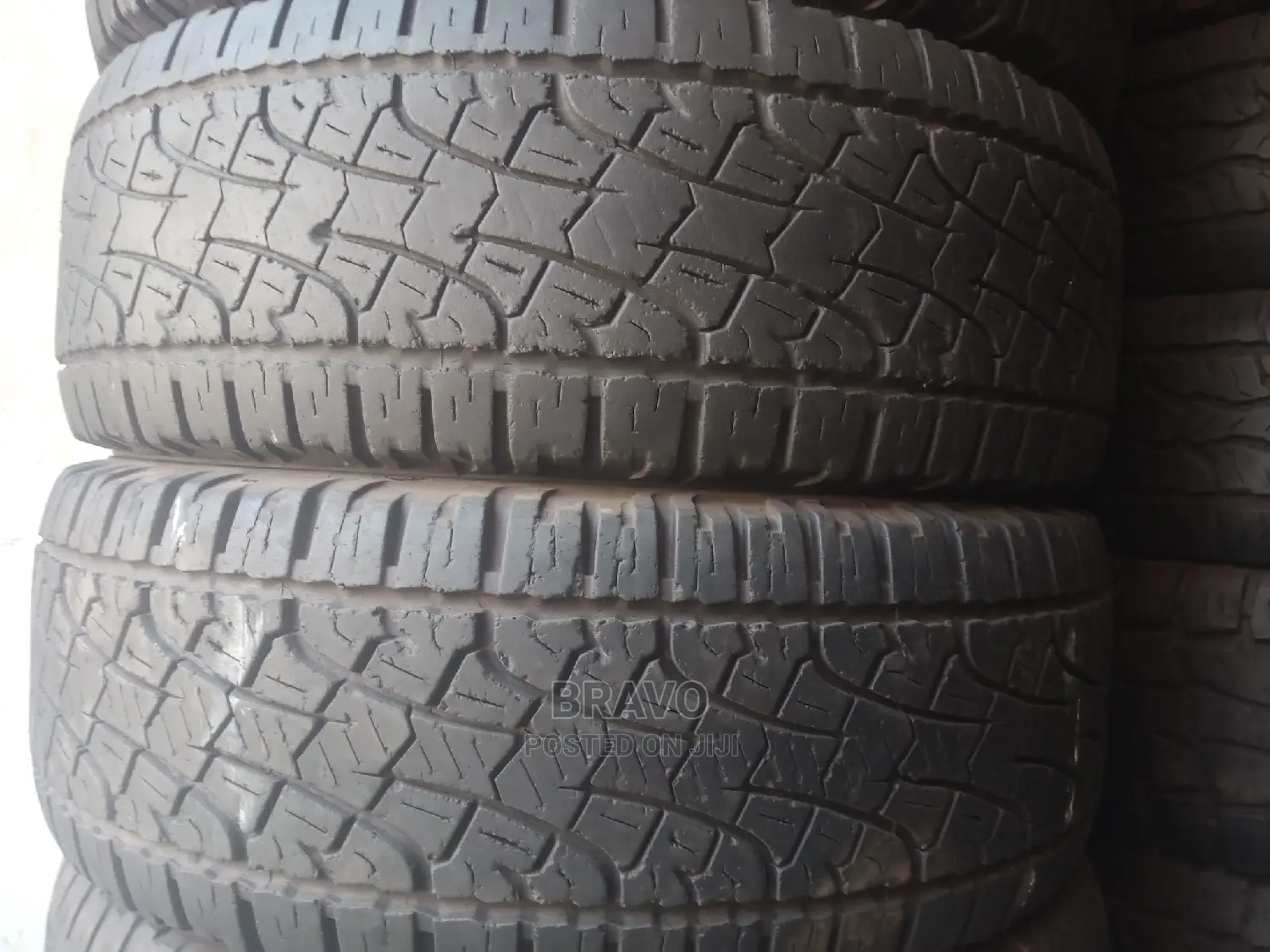 31*10.50R15 PIRELLI Good Condition.
