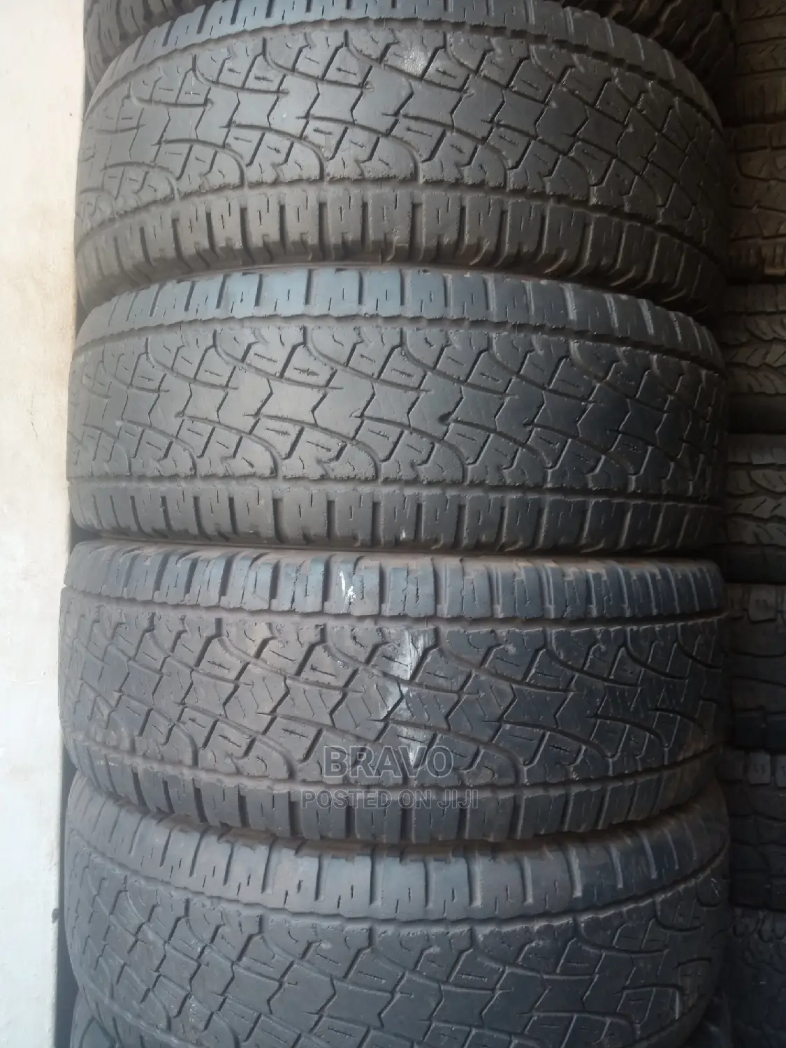 31*10.50R15 PIRELLI Good Condition.