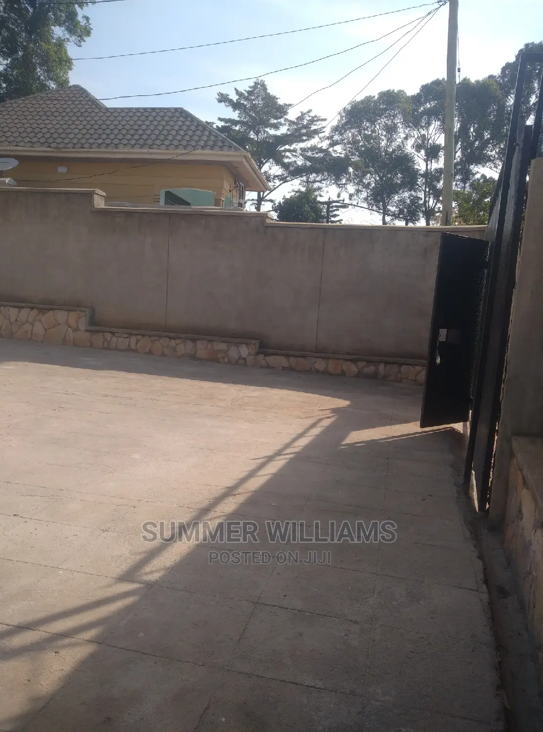 4bdrm Bungalow in Seeta, Goma for sale