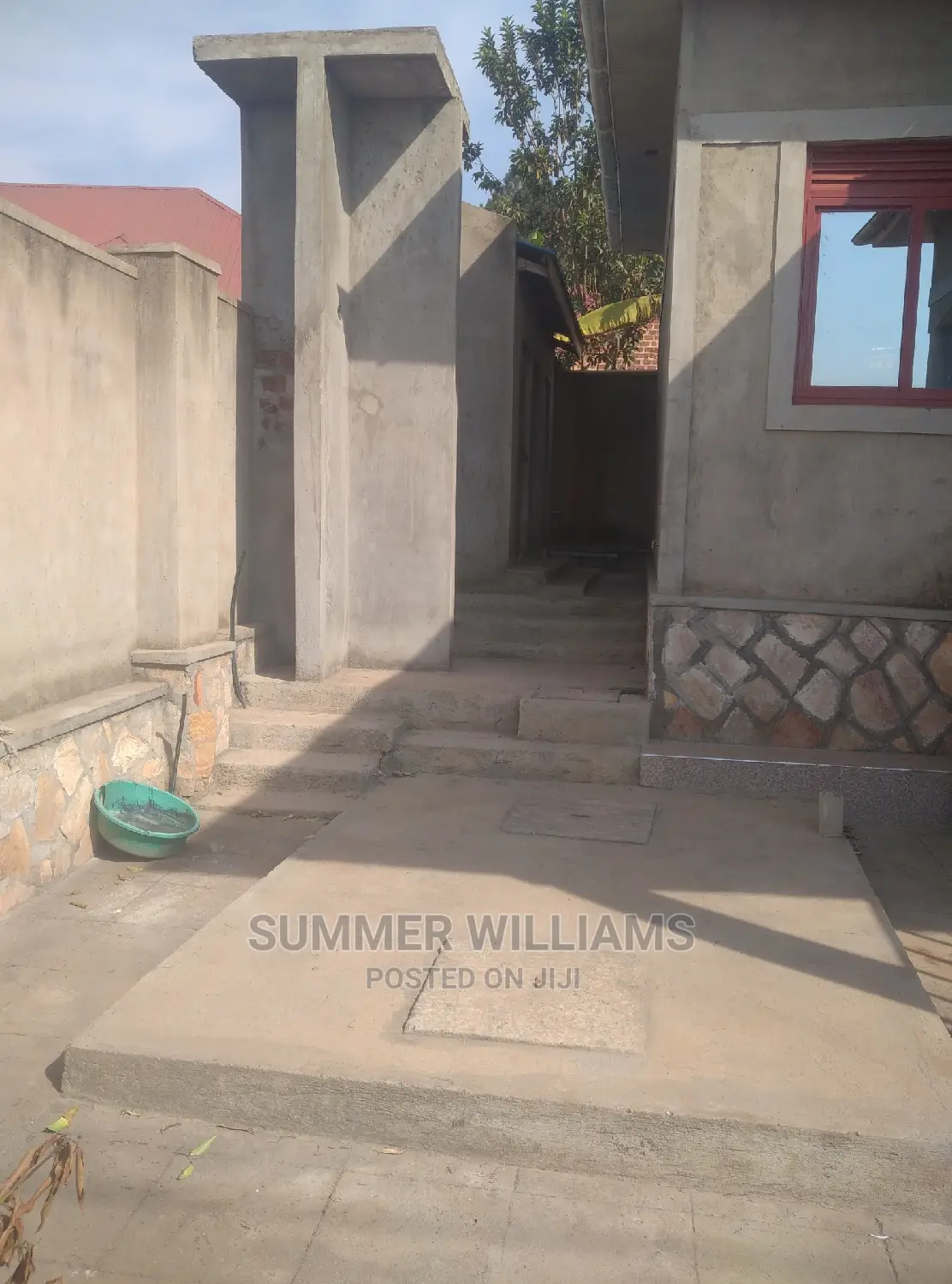 4bdrm Bungalow in Seeta, Goma for sale