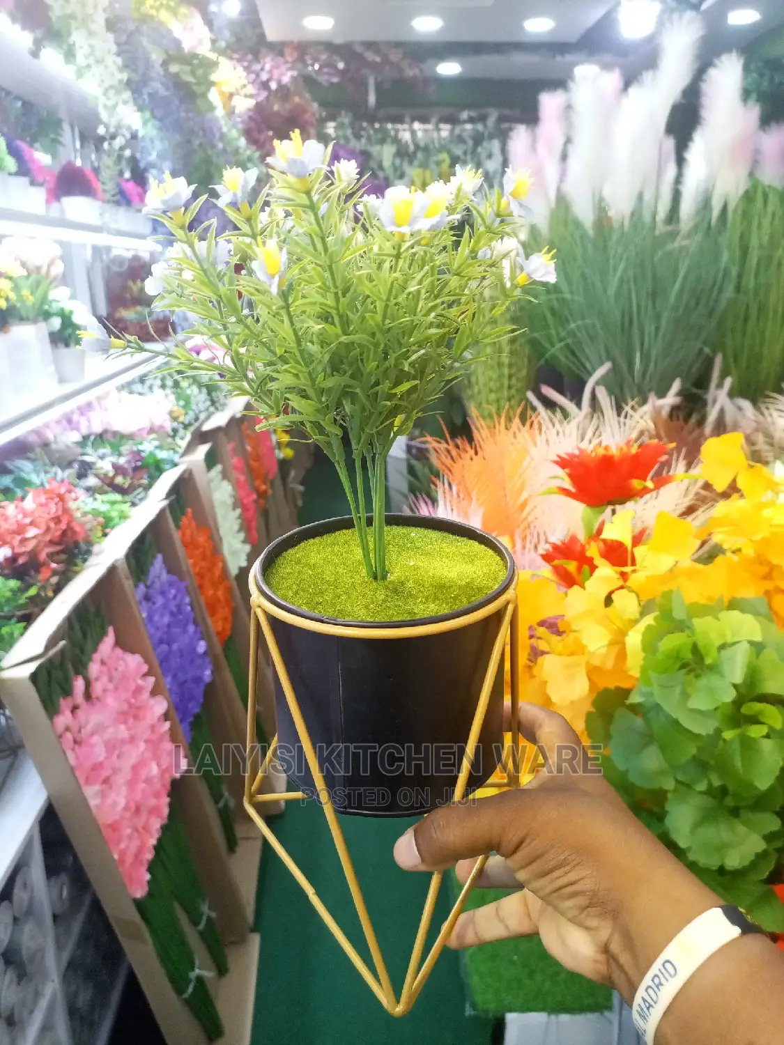 Artificial Plants or Center Table Home Decorators