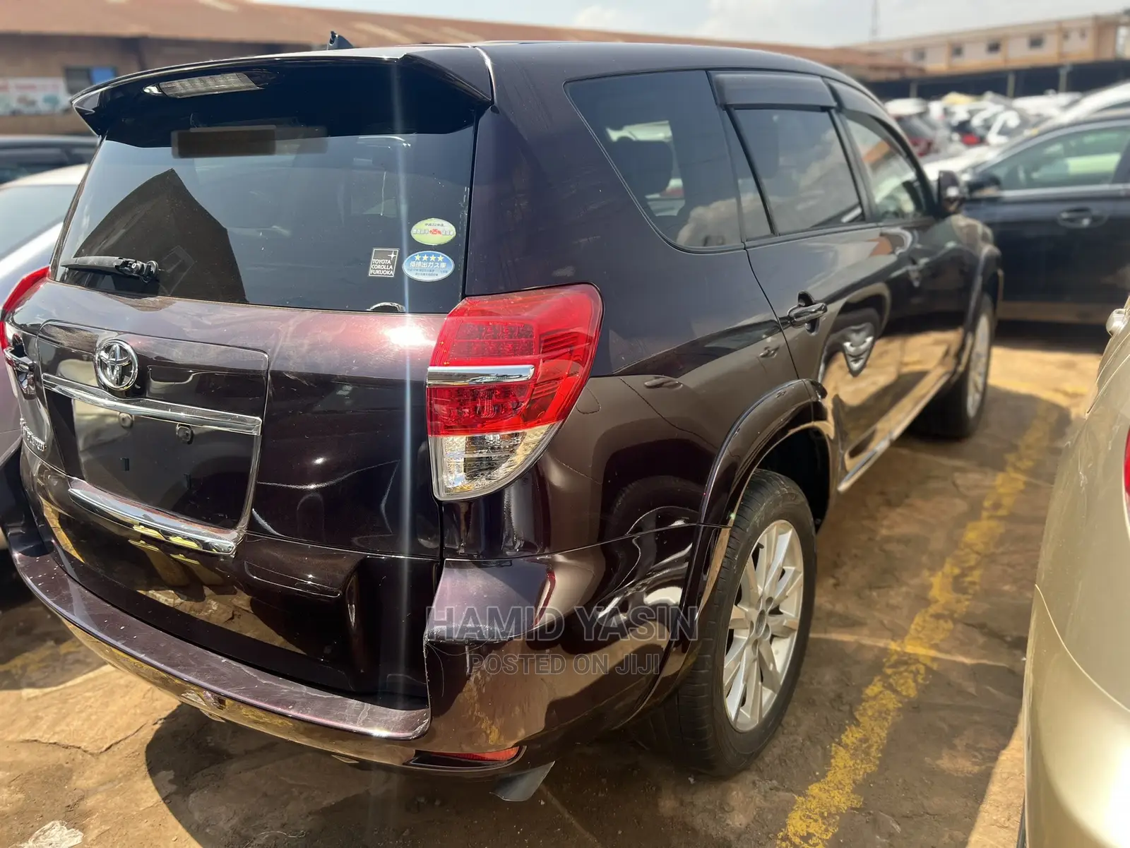 Toyota Vanguard 2010 Burgundy