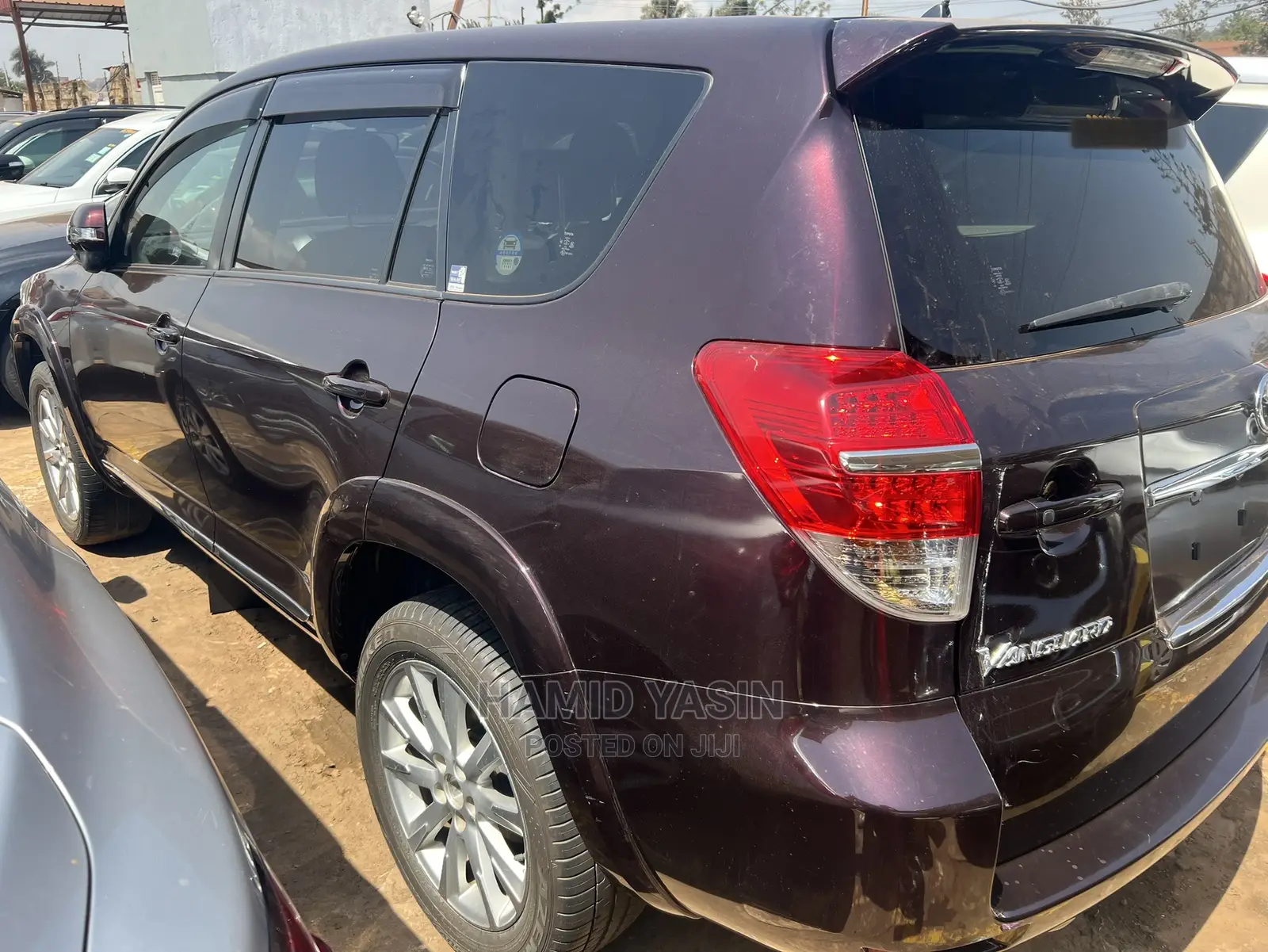 Toyota Vanguard 2010 Burgundy