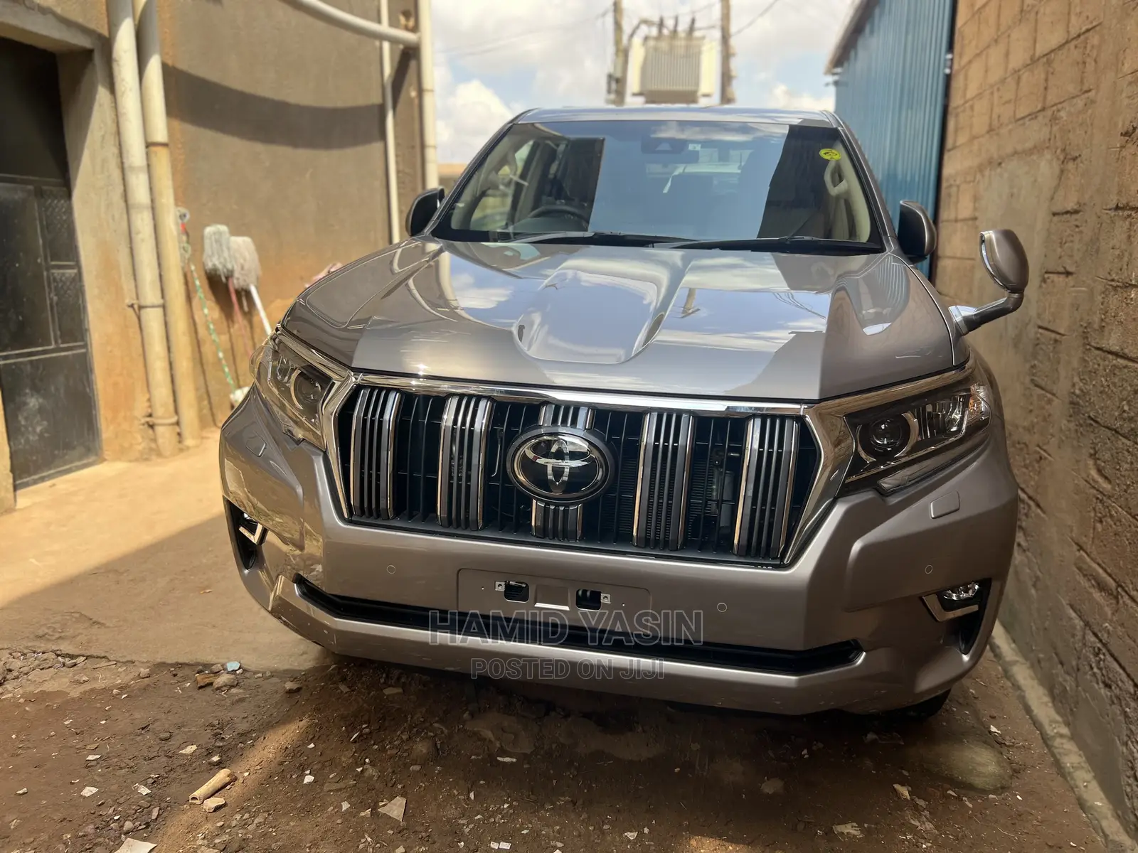 Toyota Land Cruiser Prado 2022 Silver