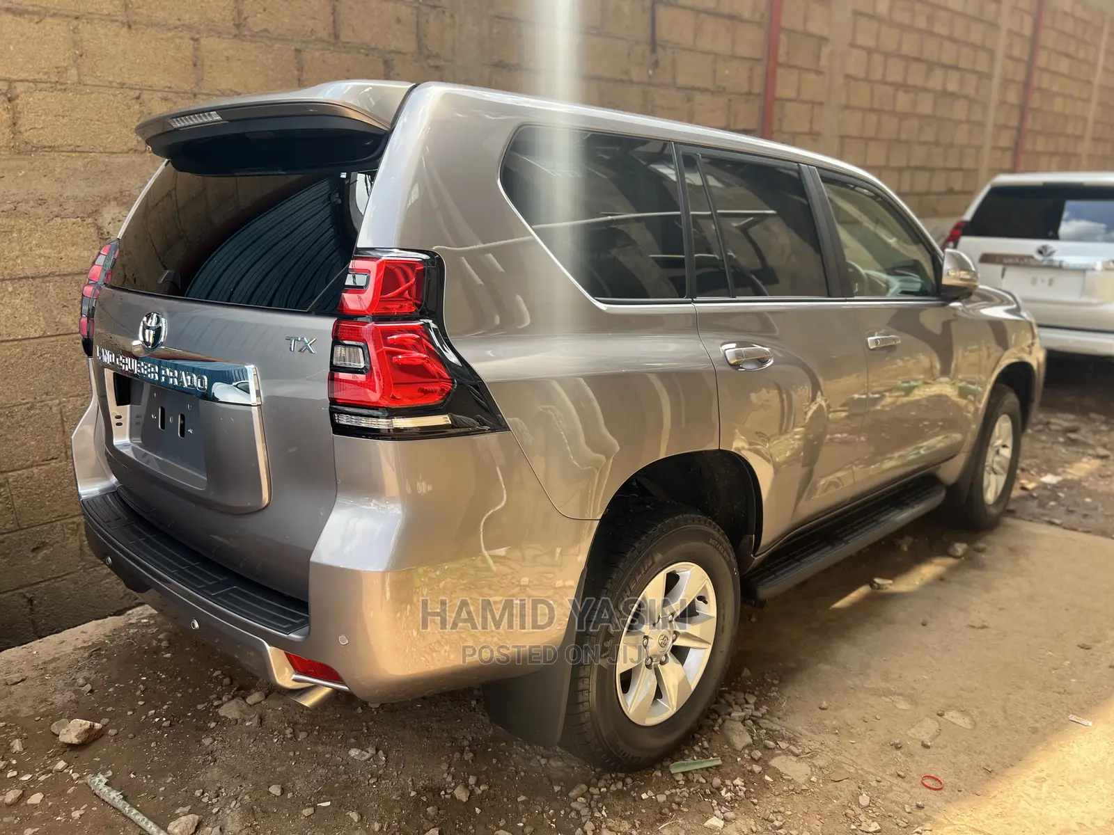 Toyota Land Cruiser Prado 2022 Silver
