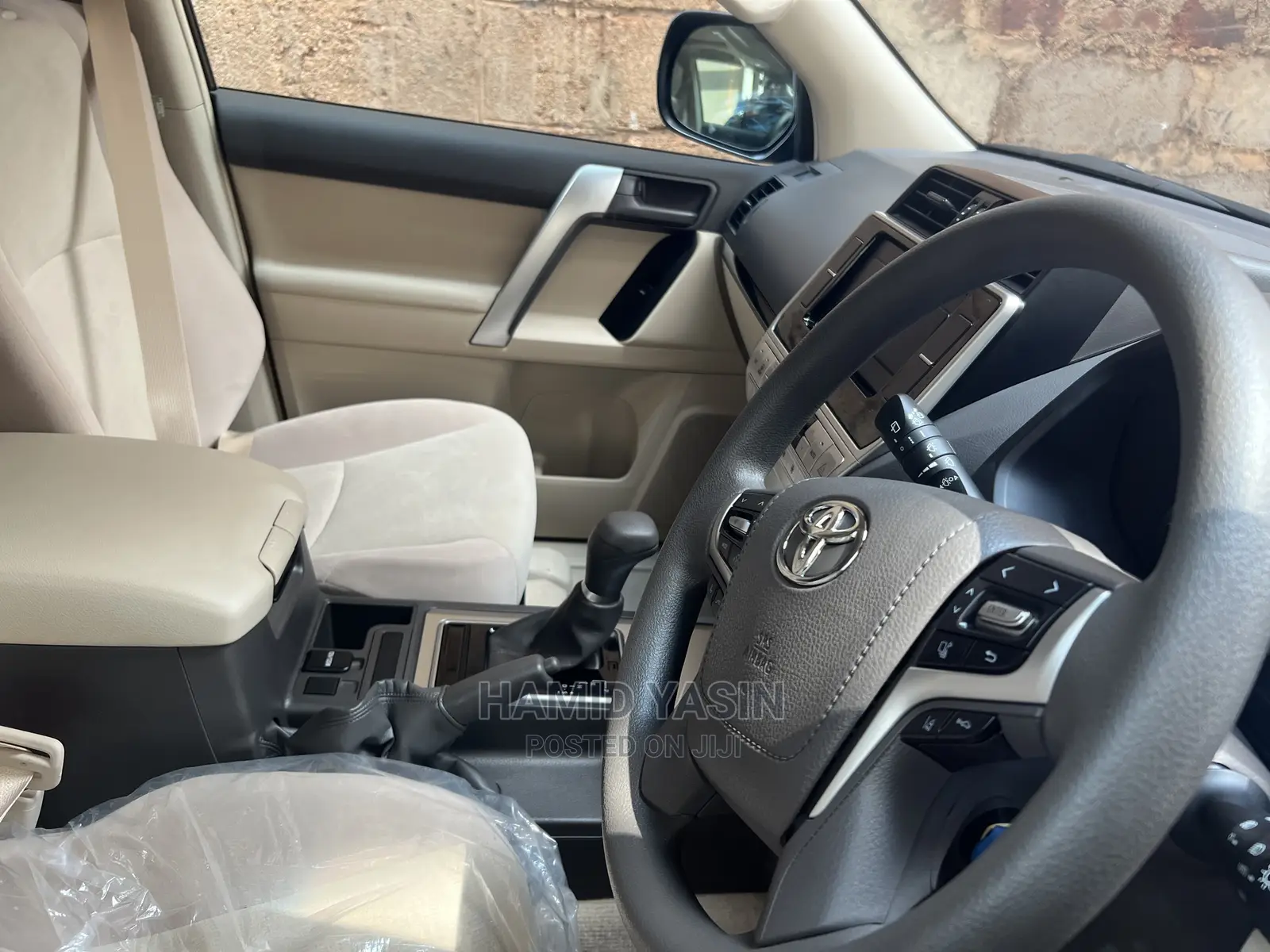 Toyota Land Cruiser Prado 2022 Silver