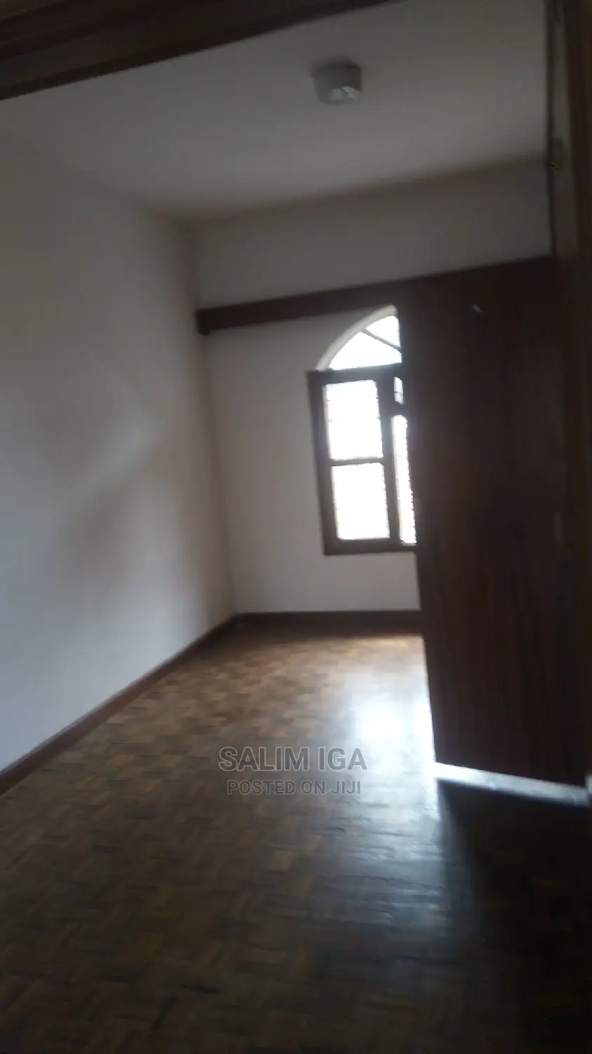 8bdrm Maisonette in Kololo Property, Central Division for rent