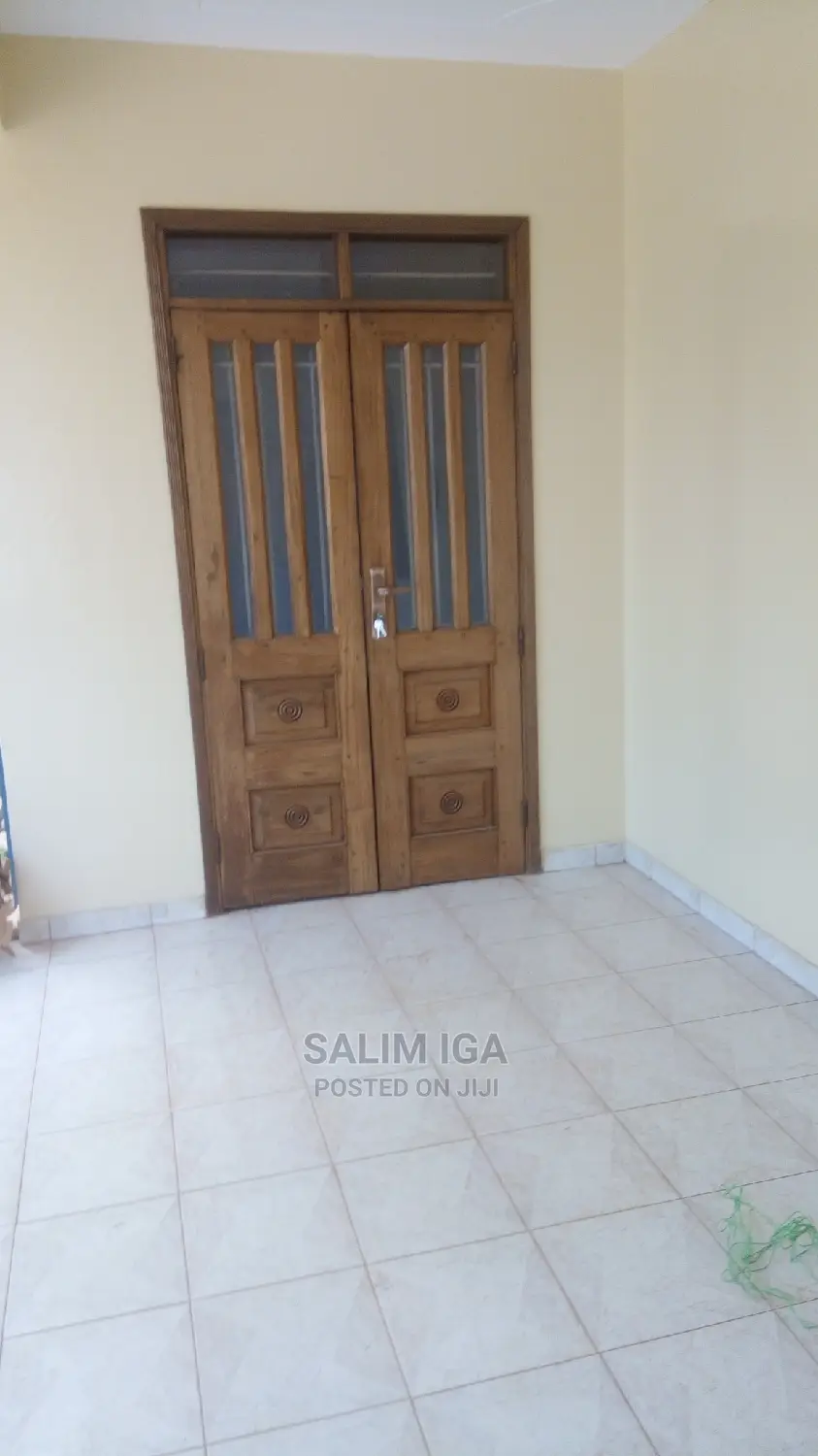 8bdrm Maisonette in Kololo Property, Central Division for rent