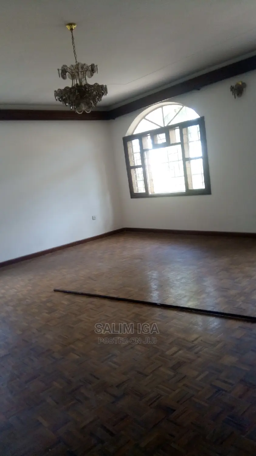 8bdrm Maisonette in Kololo Property, Central Division for rent