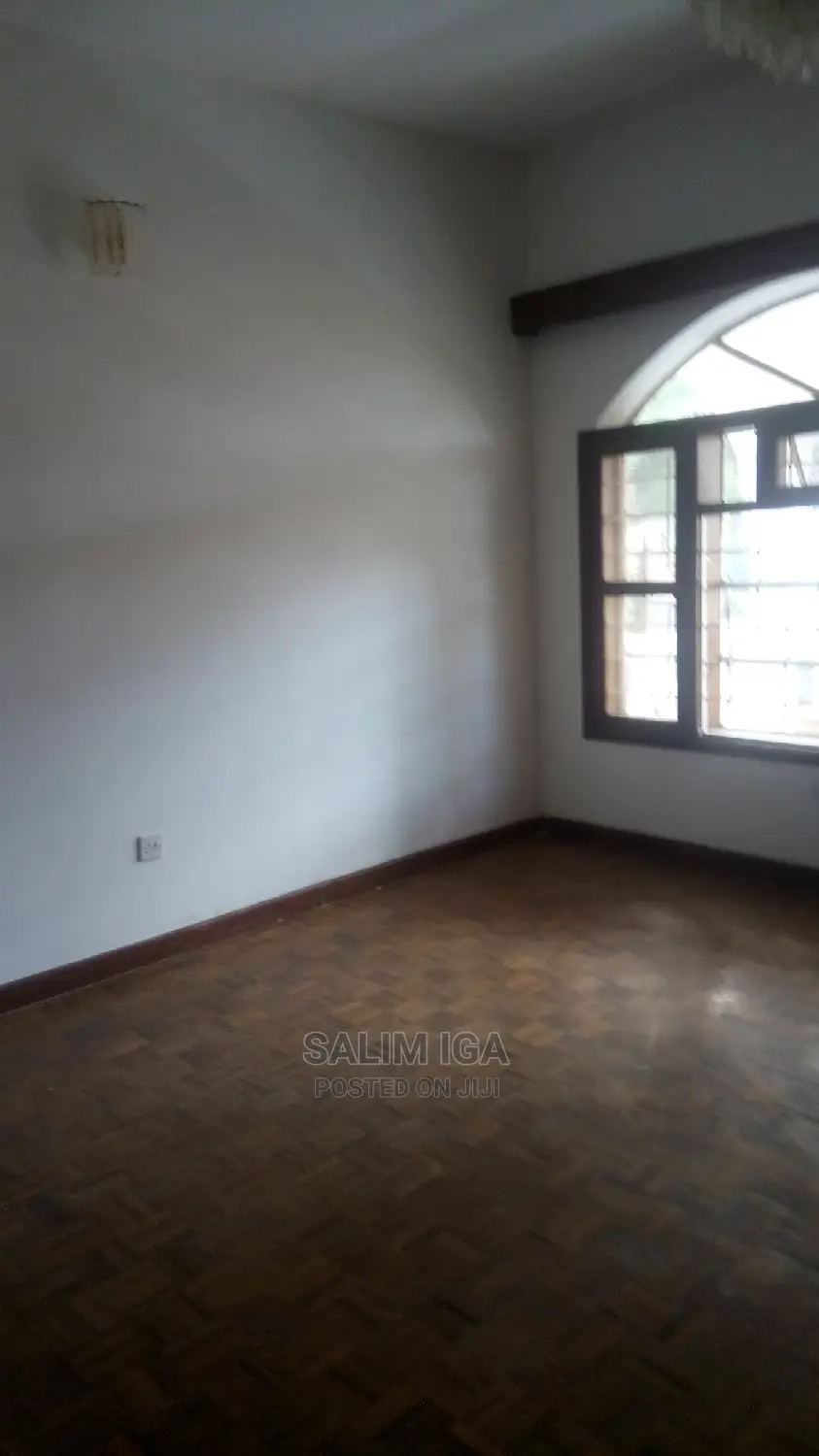 8bdrm Maisonette in Kololo Property, Central Division for rent
