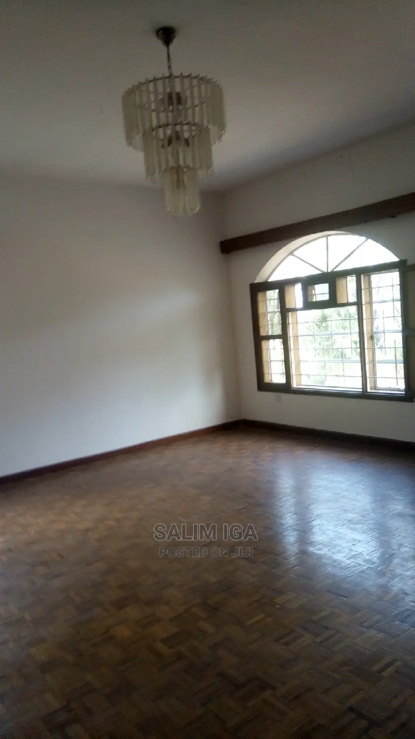 8bdrm Maisonette in Kololo Property, Central Division for rent