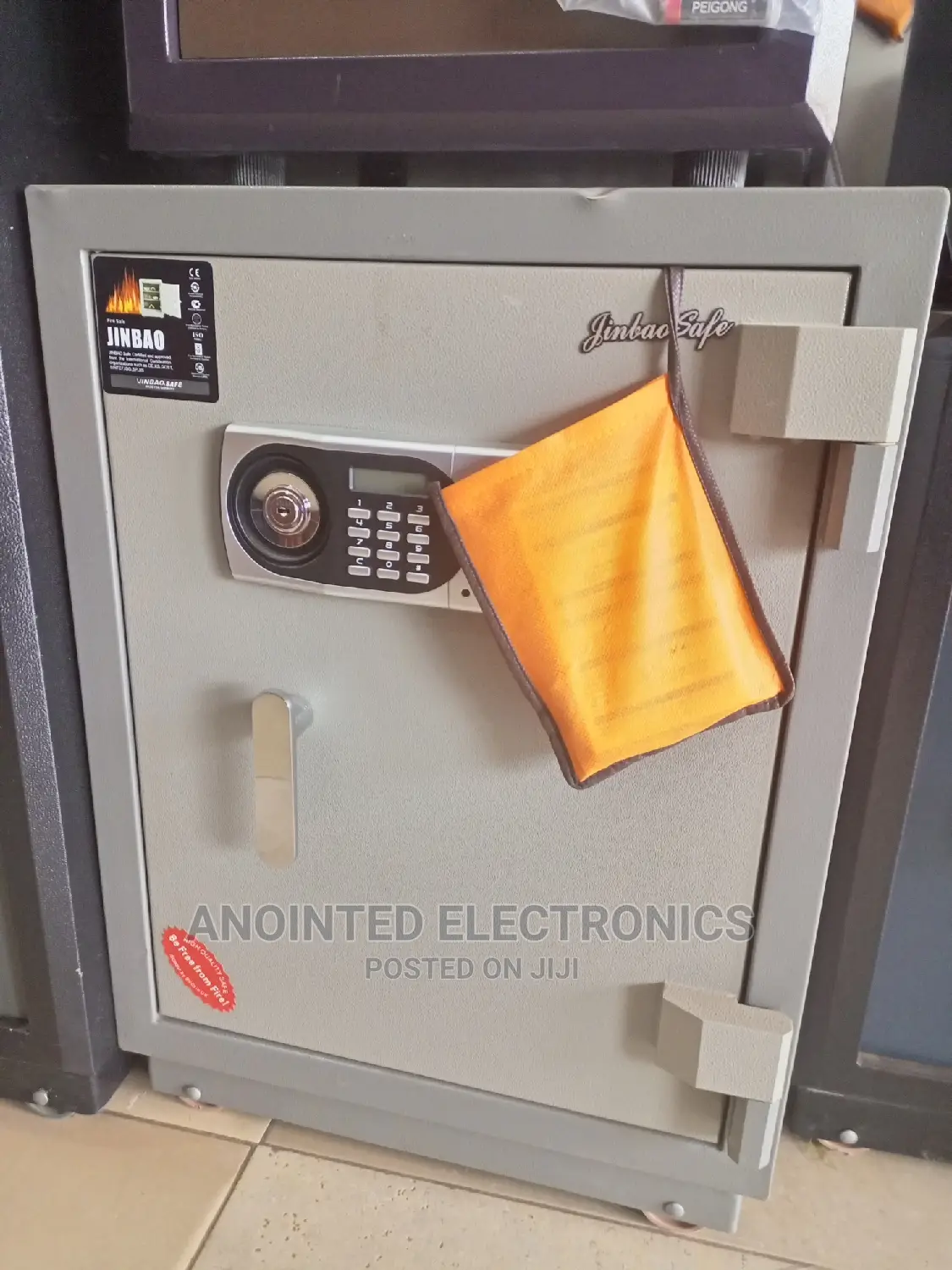 Digital Combination Safe With A Key