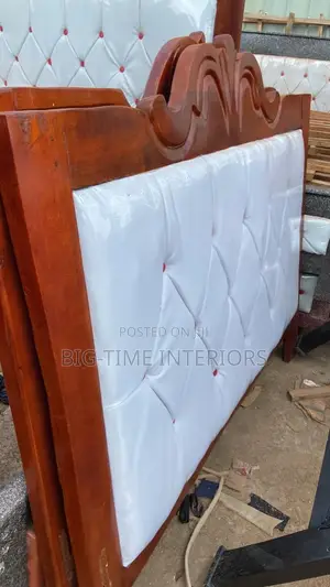 4*6 Leather Bed (White and Brown)