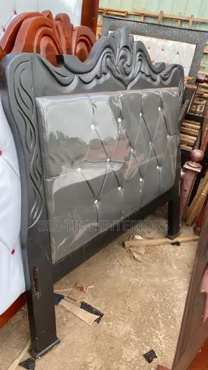 Strong 5*6 Leather Bed-Gray