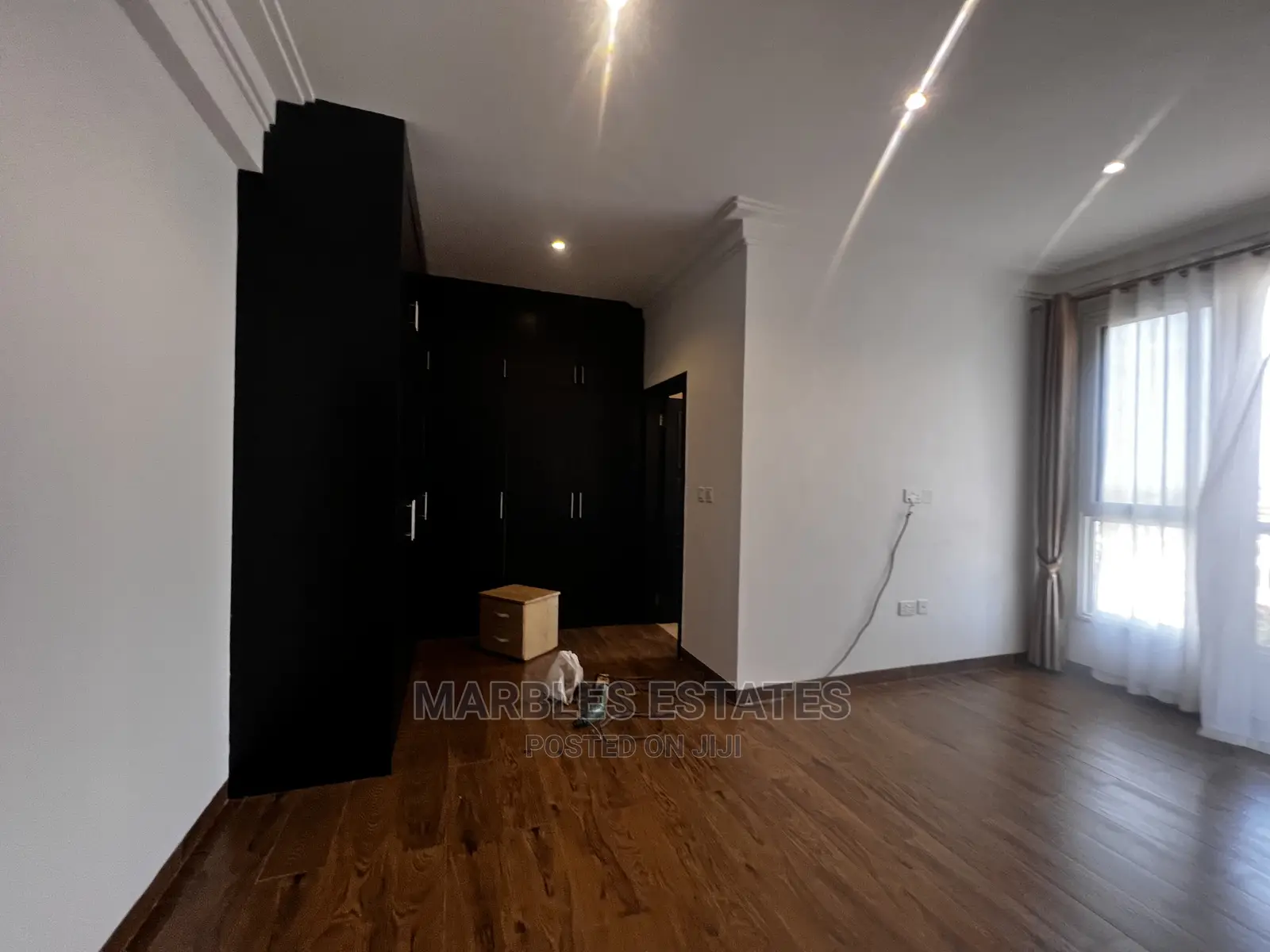 Furnished 3bdrm Apartment in Rose Wood, Central Division for rent