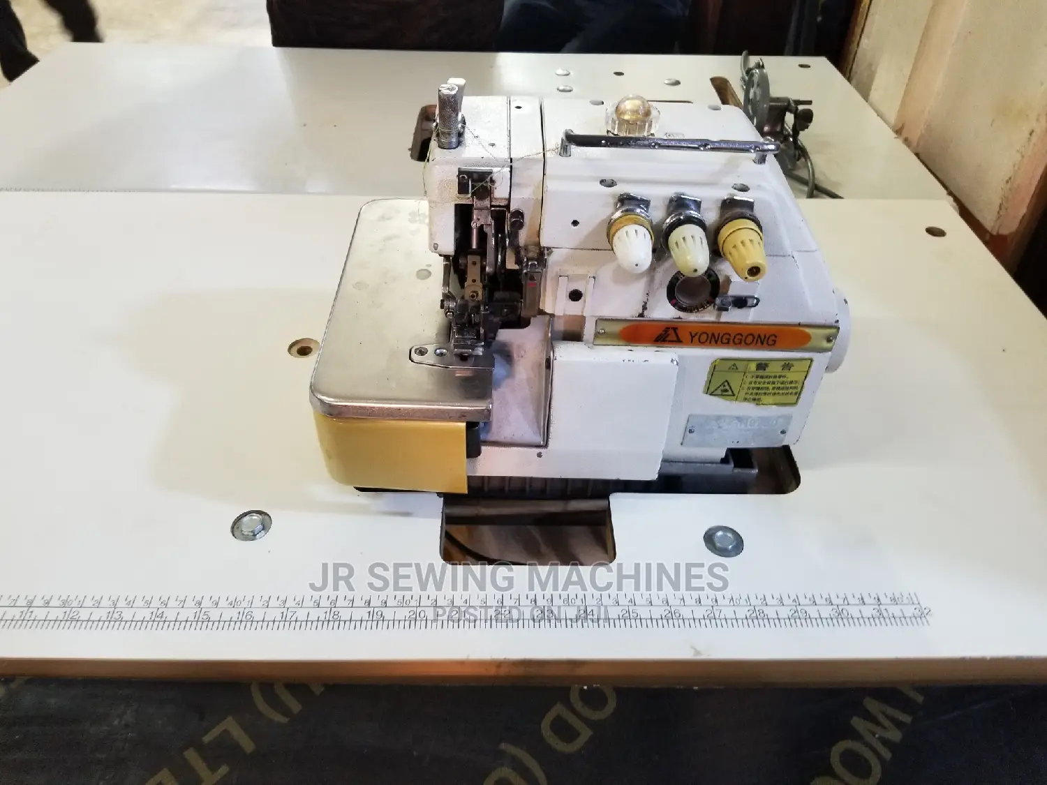 Overlock Industrial Sewing Machine