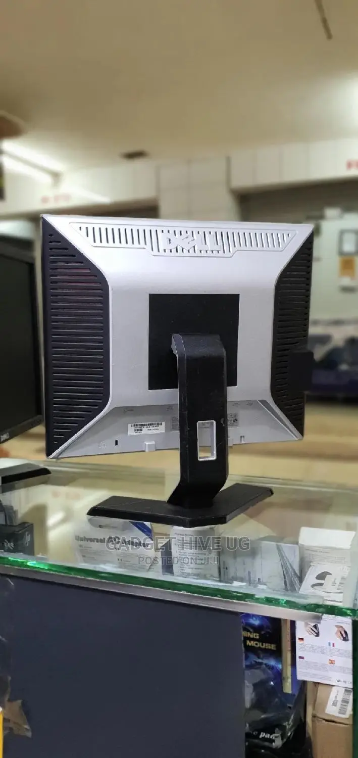 17" Monitors in Bulk