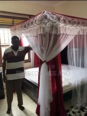 Four Stand Mosquito Net With Curtains