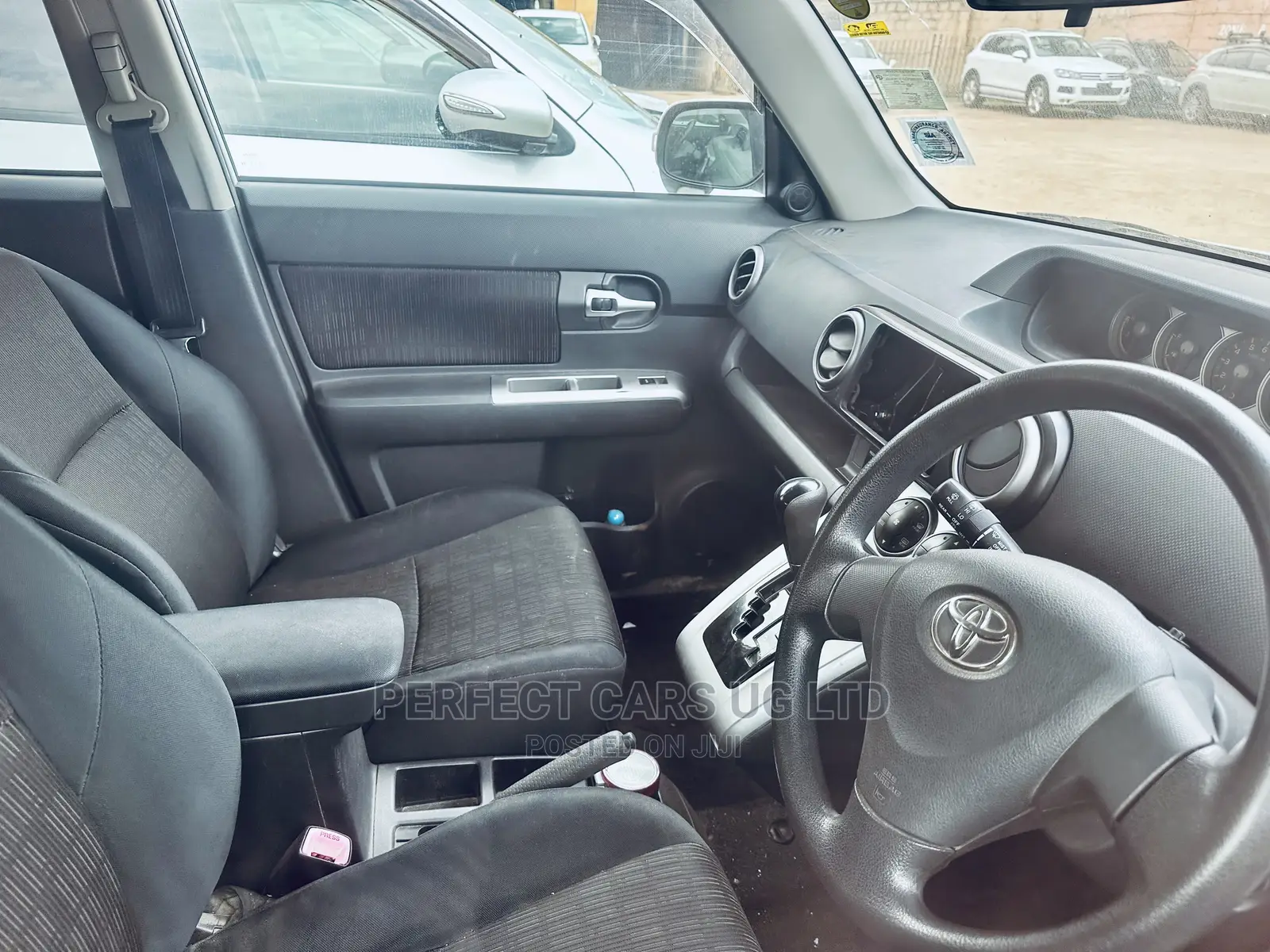 Toyota Corolla Rumion Hatchback 1.5 FWD 2010 Off white
