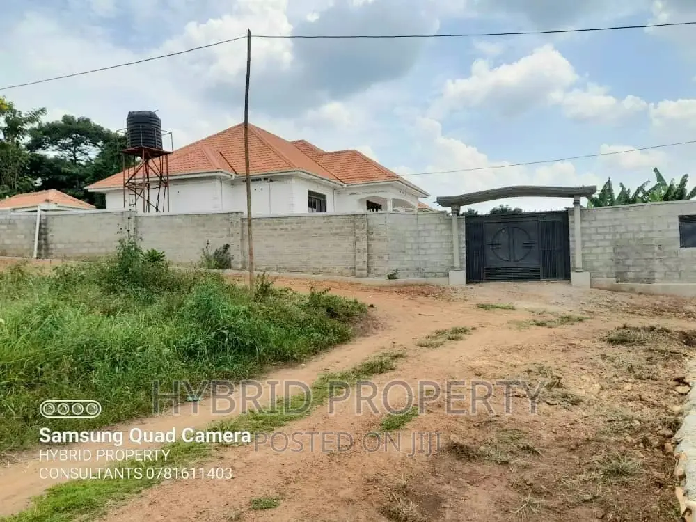 Prime Plots for Sale at Wakiso~Bugwanya Along Hoima Road II.