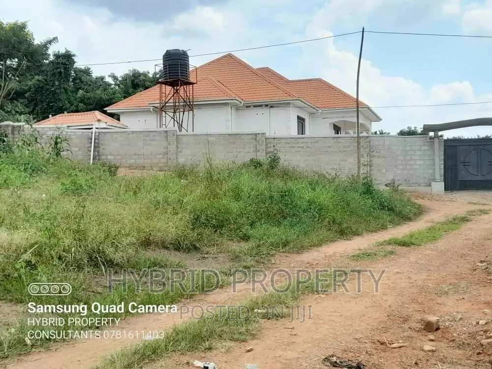 Prime Plots for Sale at Wakiso~Bugwanya Along Hoima Road II.