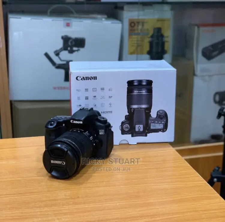 Canon 60D + 18-135mm