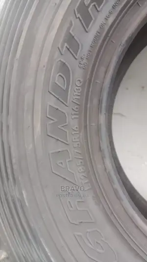285/75r16 for Prado