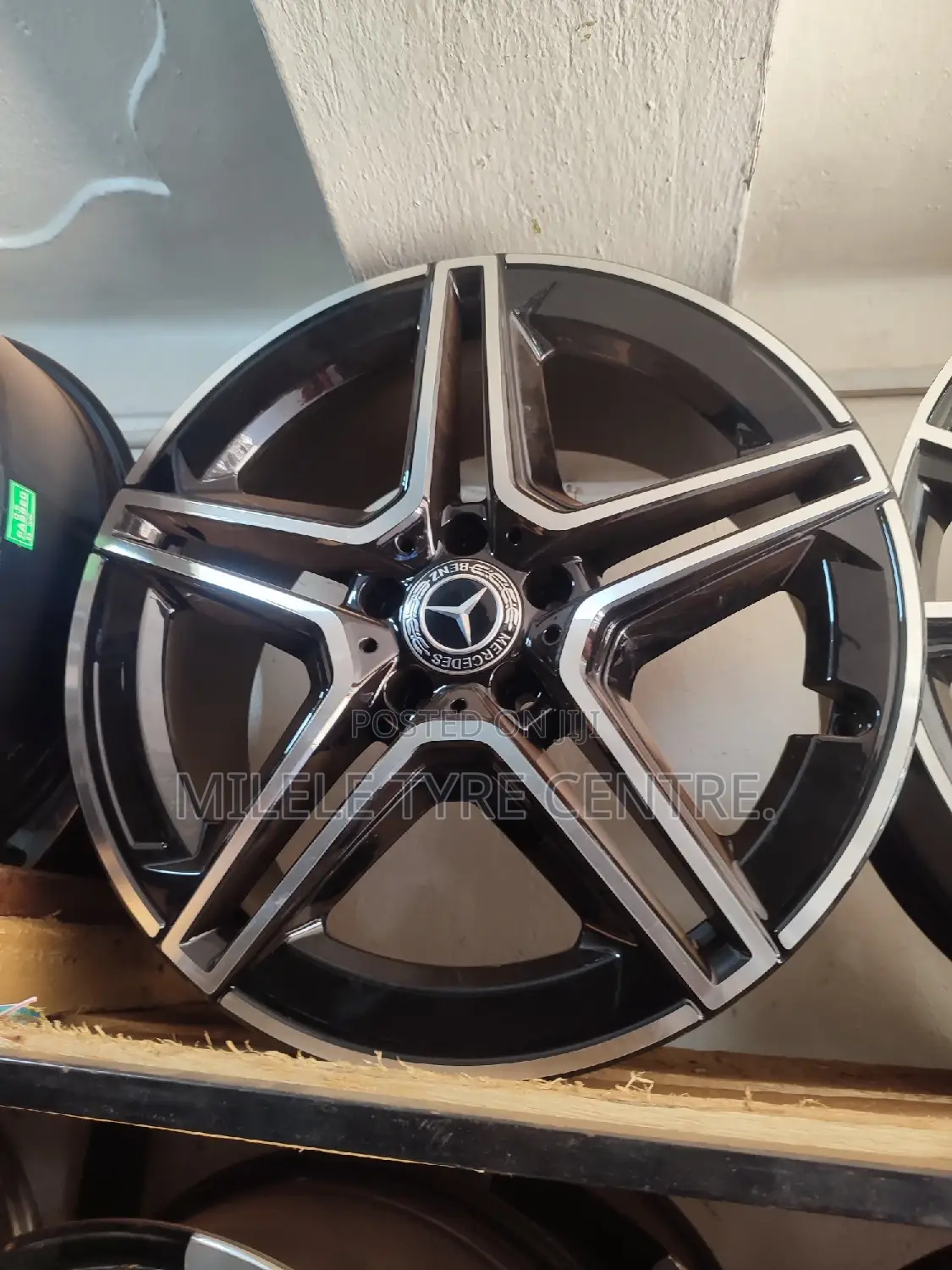 Ml Benz Spot Rims Size 20