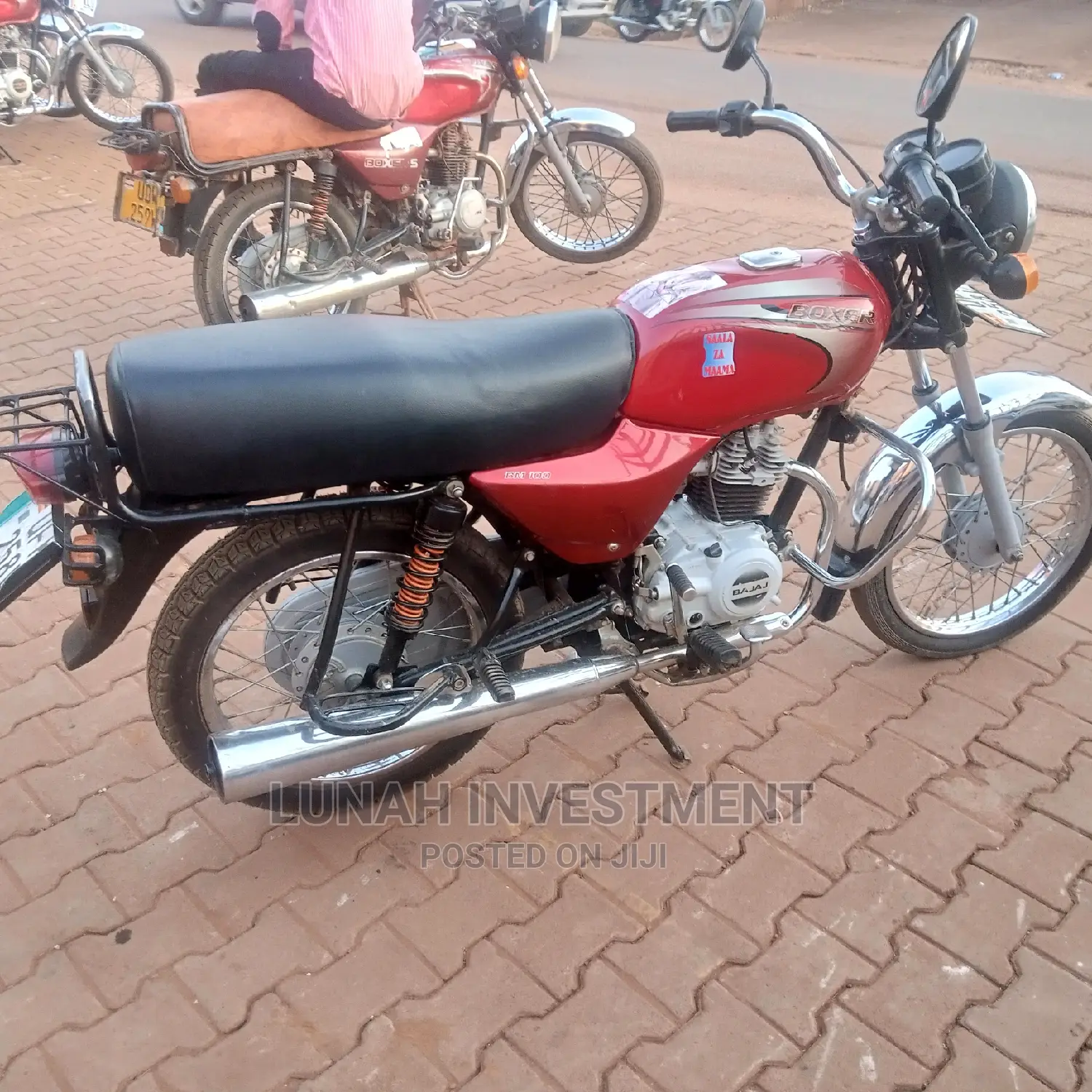 Bajaj Boxer 100 2022 Red